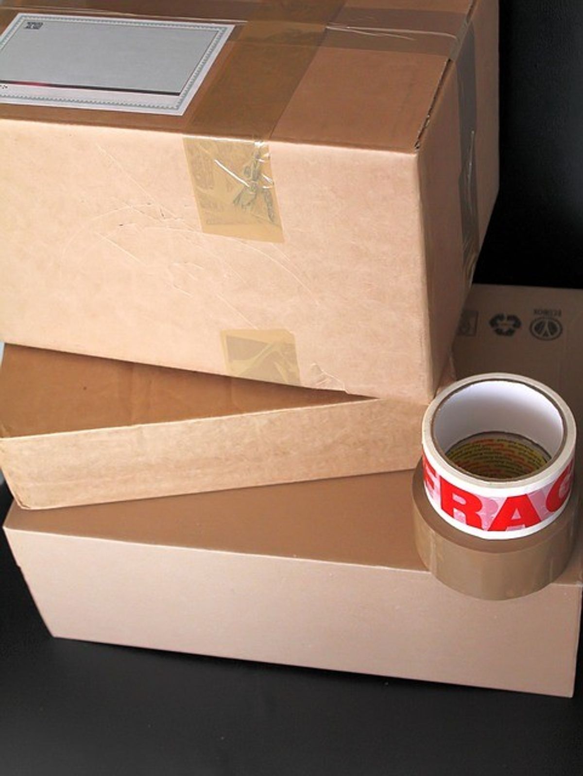 boxes-3883980_640.jpg