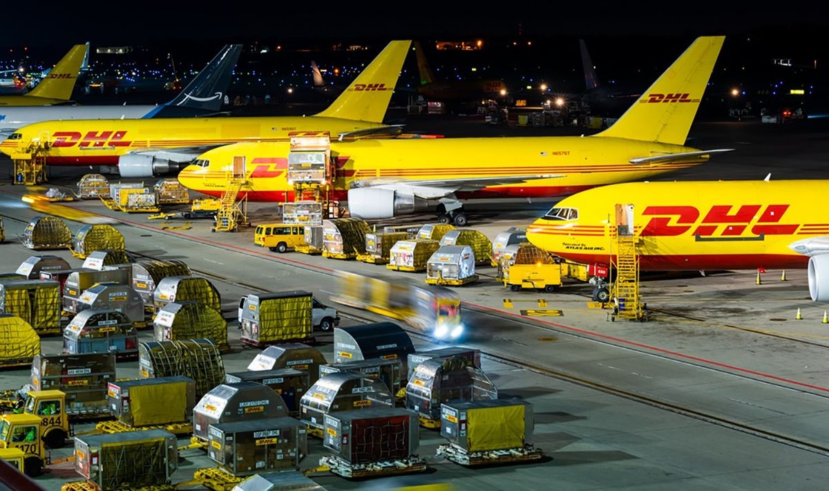 DHLExpressPlanes-CVGHub1.jpg