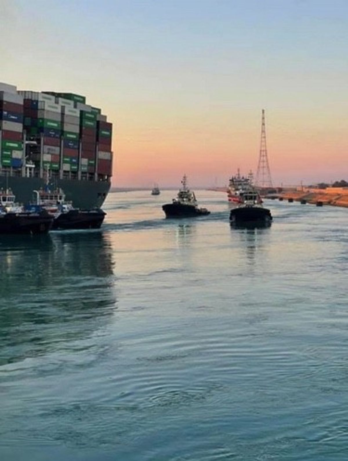 Suez Canal resumes daily traffic, but accident investigation just begins