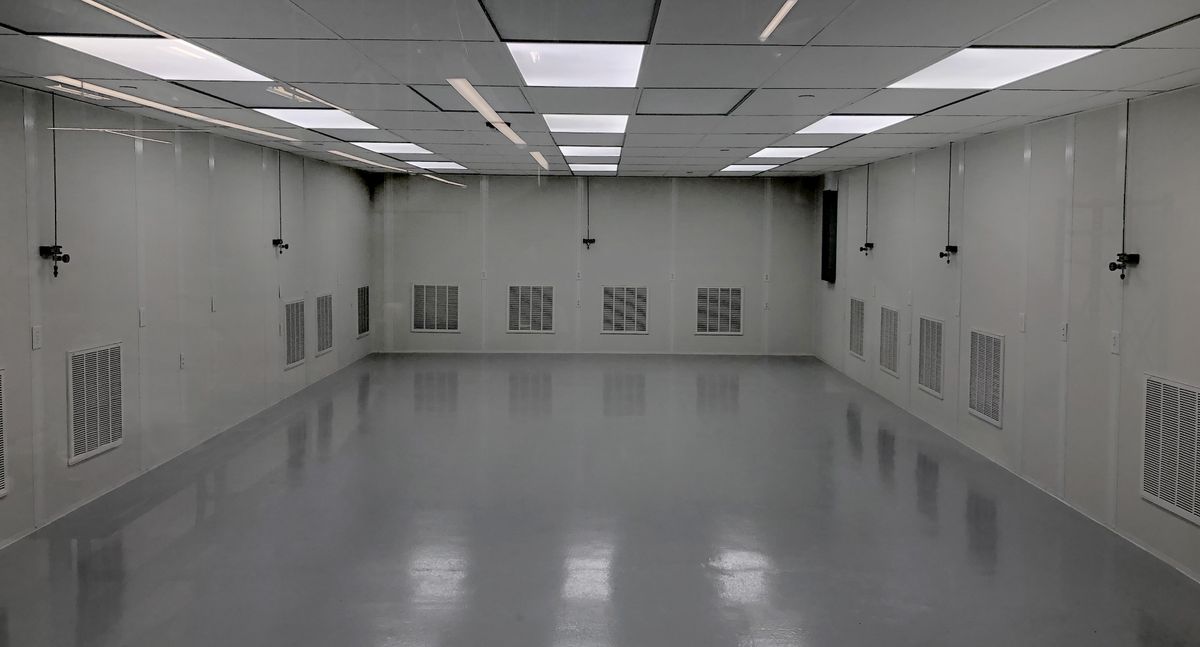 Panel Built Modular Cleanrooms Create Fully-Controlled Spaces for Precision Manufacturing