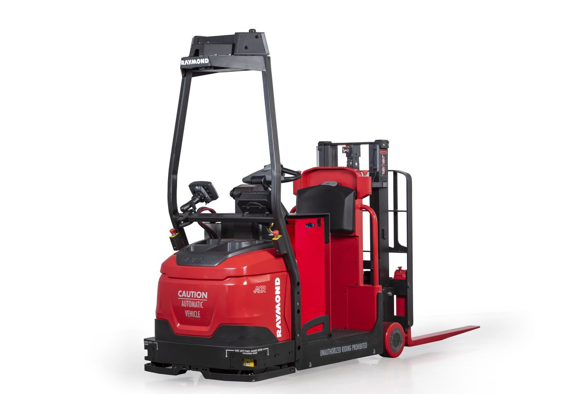 New Raymond Courier 3030 Stacker Utilizes Seegrid Vision-Guided Technology