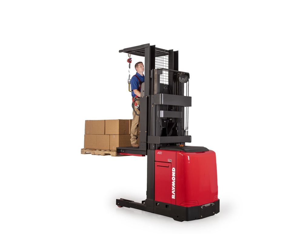 Raymond Announces Model 5300 Orderpicker for Light-duty Applications