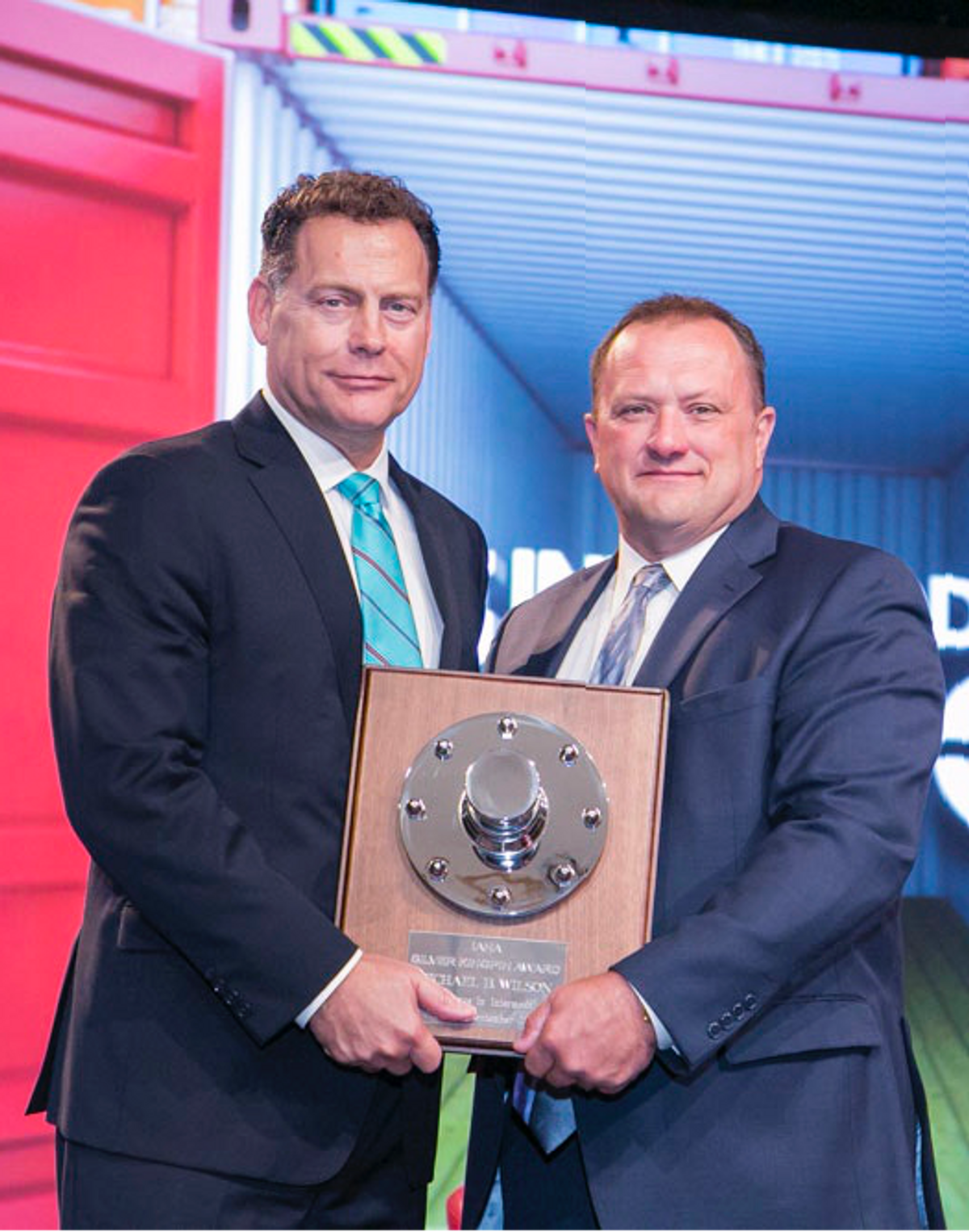 MIKE WILSON HONORED WITH SILVER KINGPIN AWARD AT IANA INTERMODAL EXPO