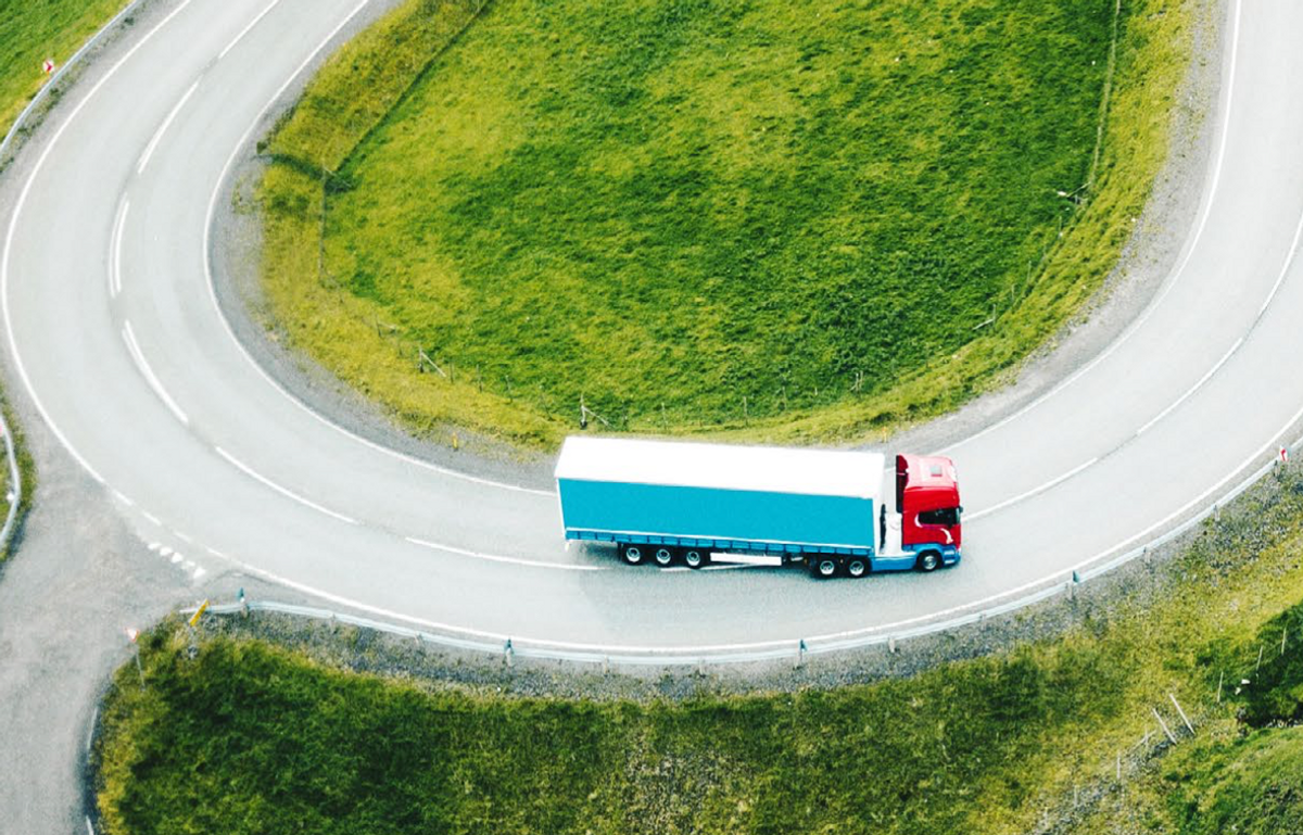 IBM survey says digitalization trends will sweep trucking industry by 2030